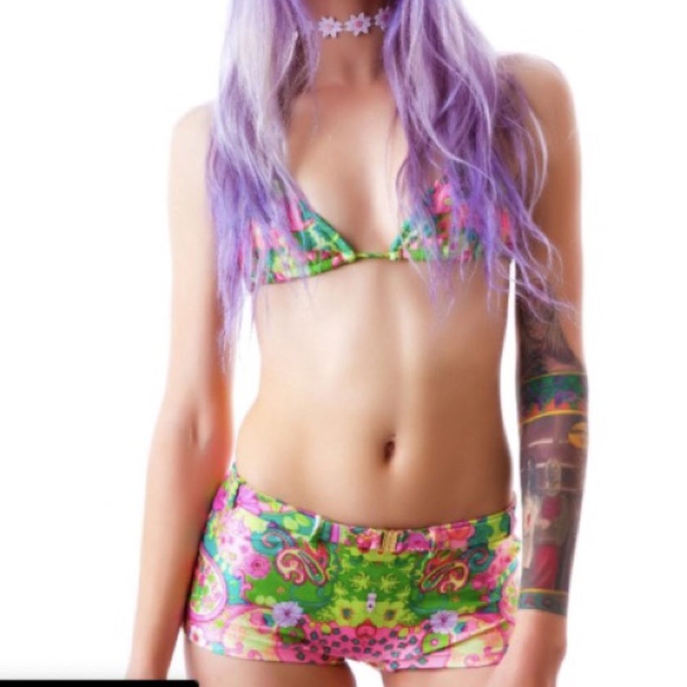 Psychedelic Paisley Retro Belted Short